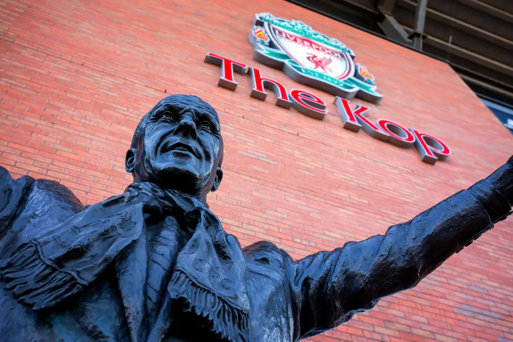 Bill Shankly staty utanför Anfield